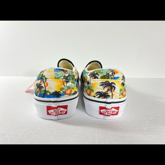 Vans Classic Slip-On Aloha Sneakers - Picture 3 of 6